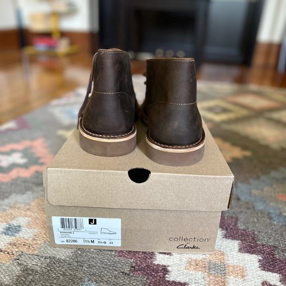 Men's Bushacre 2 Chukka Boots in Beeswax leather from Clark's - Picture 2 of 11